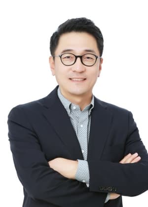 윤병동 서울대 교수 · 원프레딕트 대표 LG...