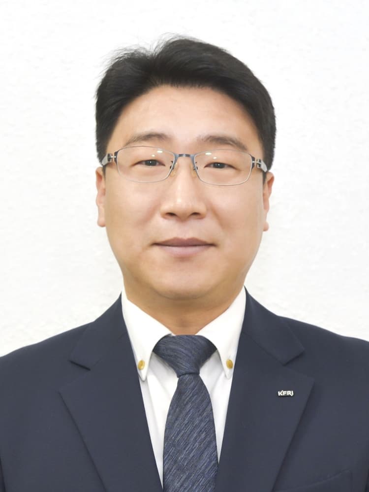 김윤태(생물94) 동문, 과학기술진흥 대통령...