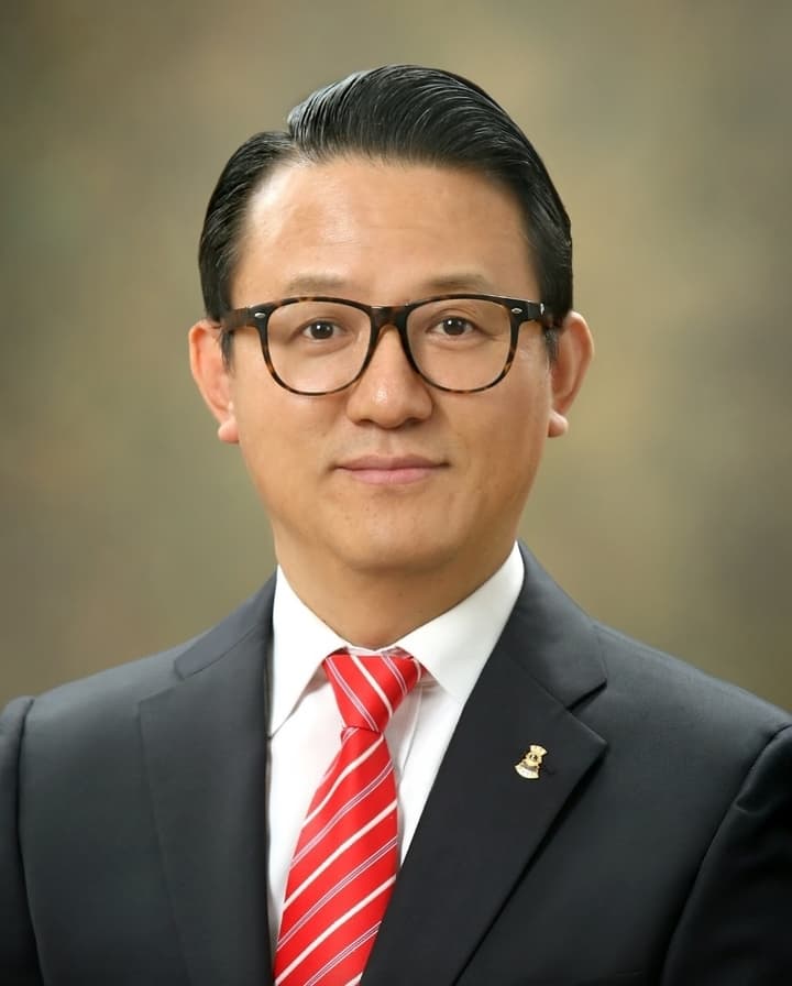 이규원 치과(원장 이규원·공학원93), 에티...