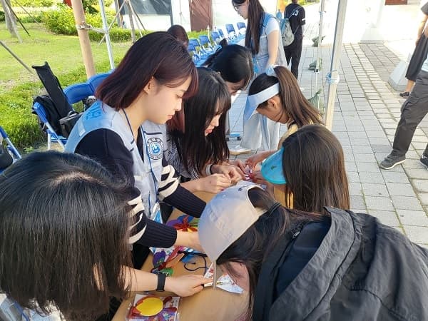 학생사회봉사단 ‘인하랑’, 희망 바람개비...